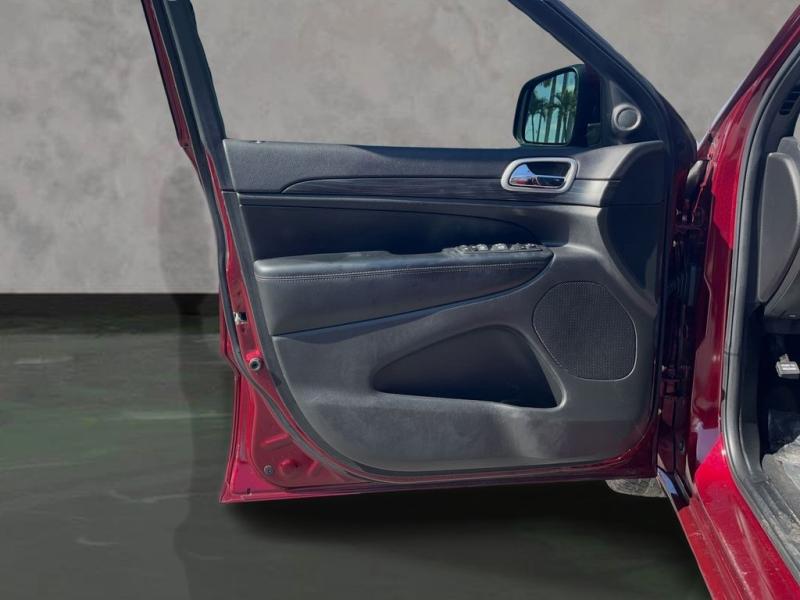 Jeep Grand Cherokee Altitude - Thumbnail 10