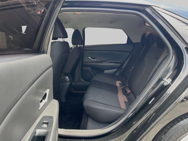 Hyundai Elantra Se - Thumbnail 12