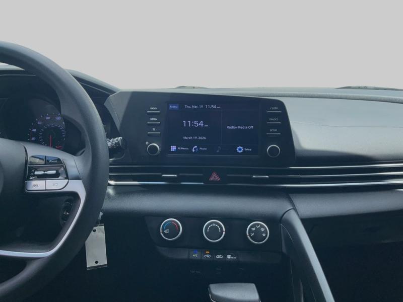 Hyundai Elantra Se - Thumbnail 16