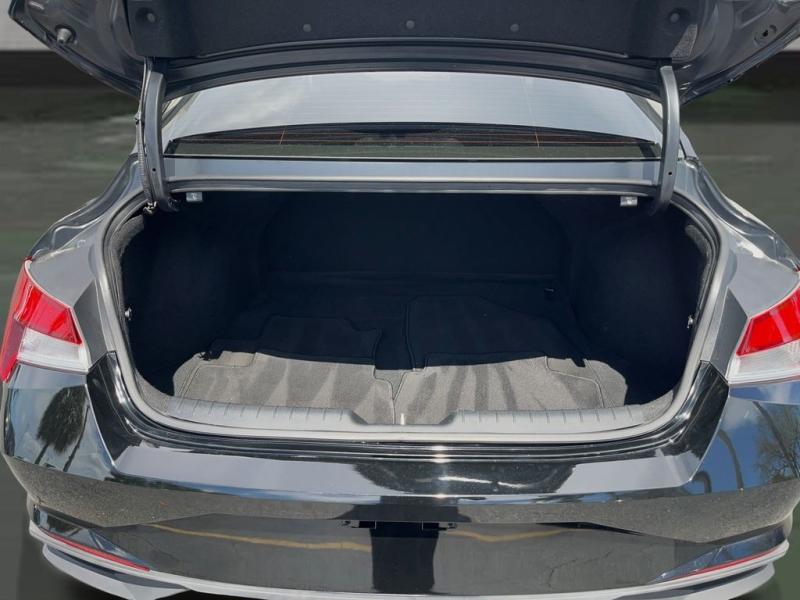 Hyundai Elantra Se - Thumbnail 20