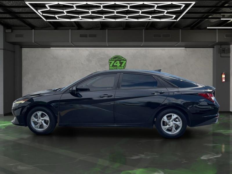 Hyundai Elantra Se - Thumbnail 3