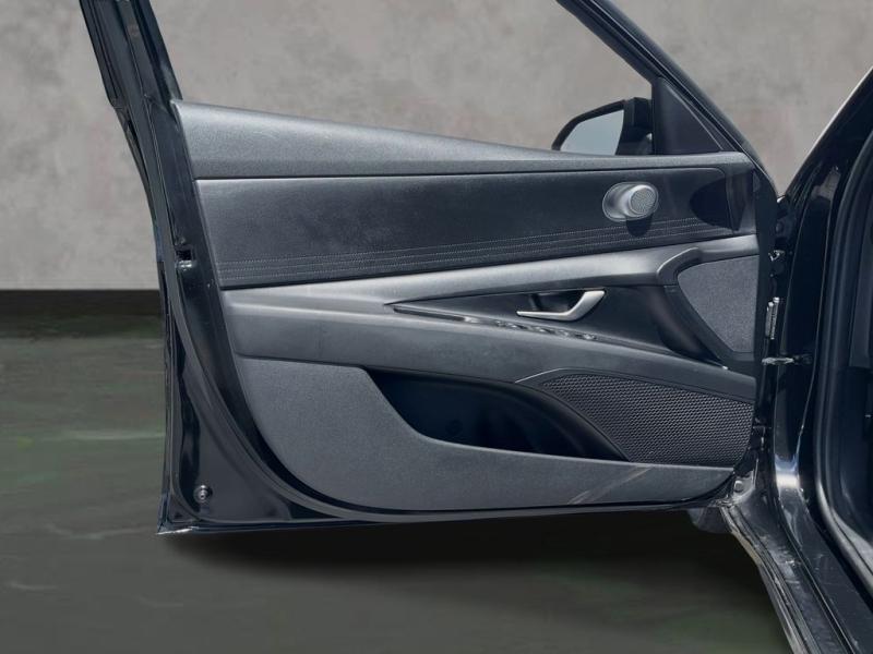 Hyundai Elantra Se - Thumbnail 10