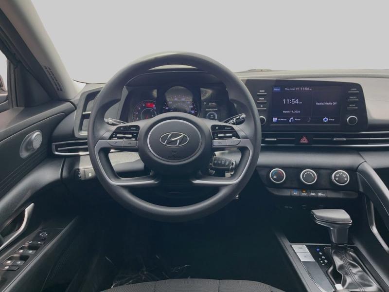 Hyundai Elantra Se - Thumbnail 18