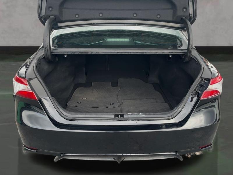 Toyota Camry Se - Thumbnail 20