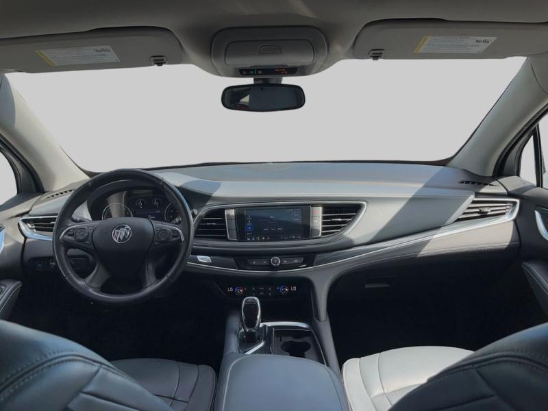 Buick Enclave Essence - Thumbnail 15