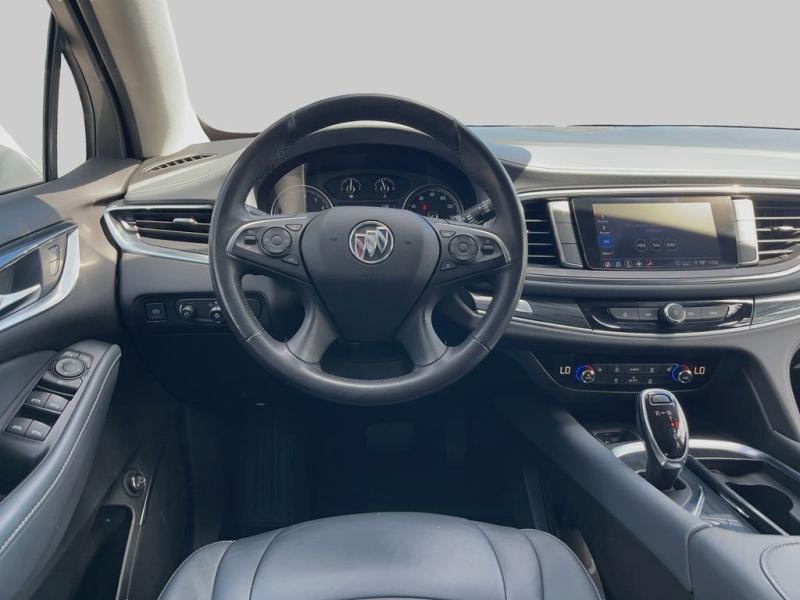 Buick Enclave Essence - Thumbnail 18