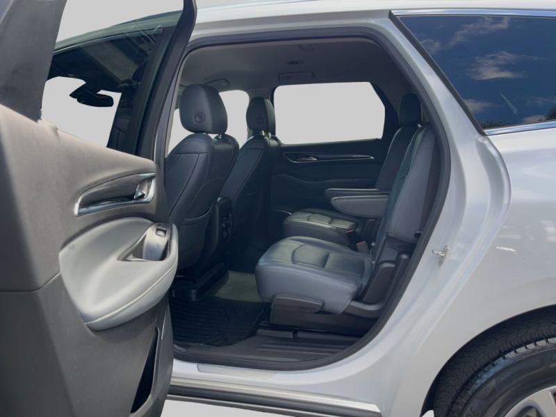 Buick Enclave Essence - Thumbnail 12