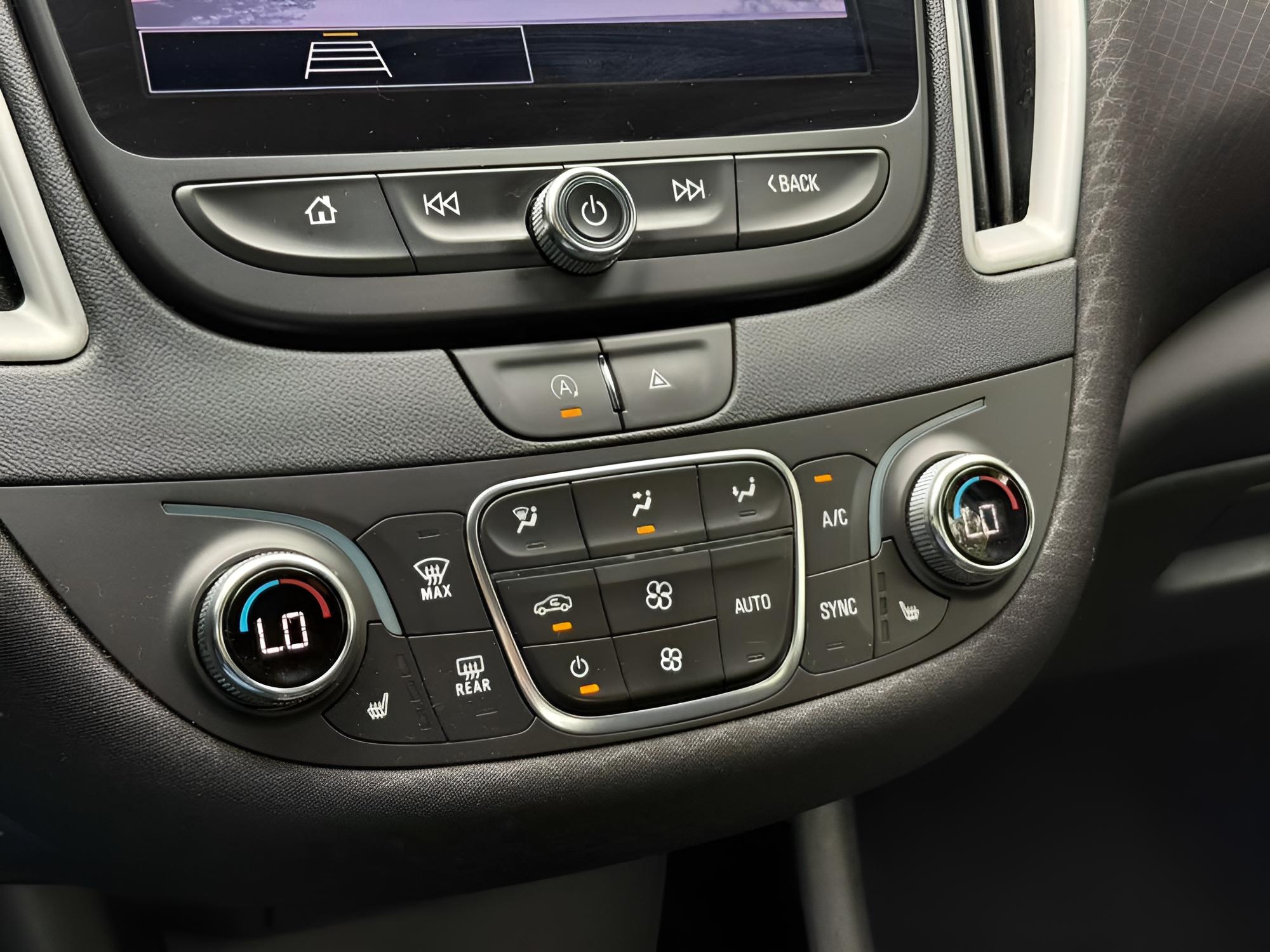 Chevrolet Malibu Fwd 1Lt - Thumbnail 17