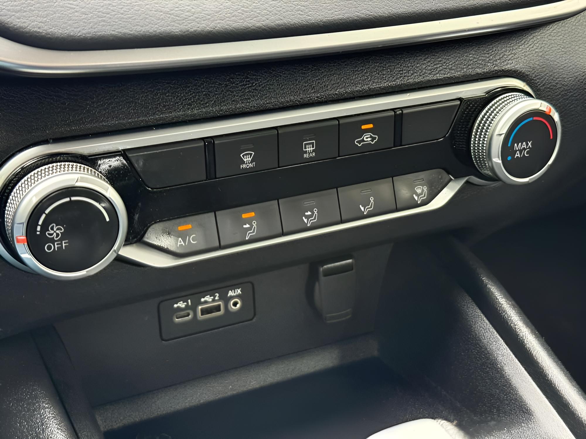 Nissan Altima Sv Intelligent Awd - Thumbnail 16