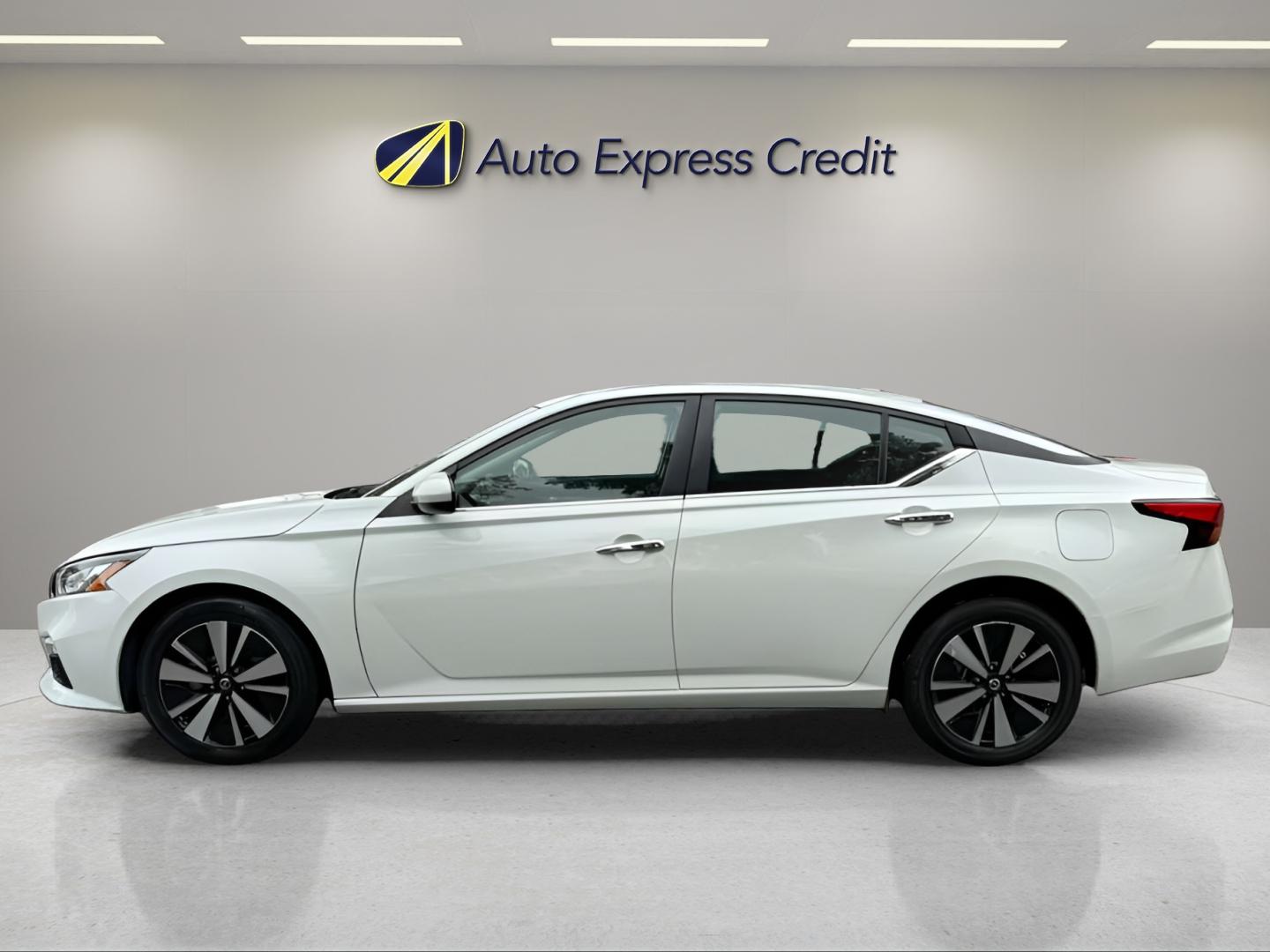 Nissan Altima Sv Intelligent Awd - Thumbnail 8