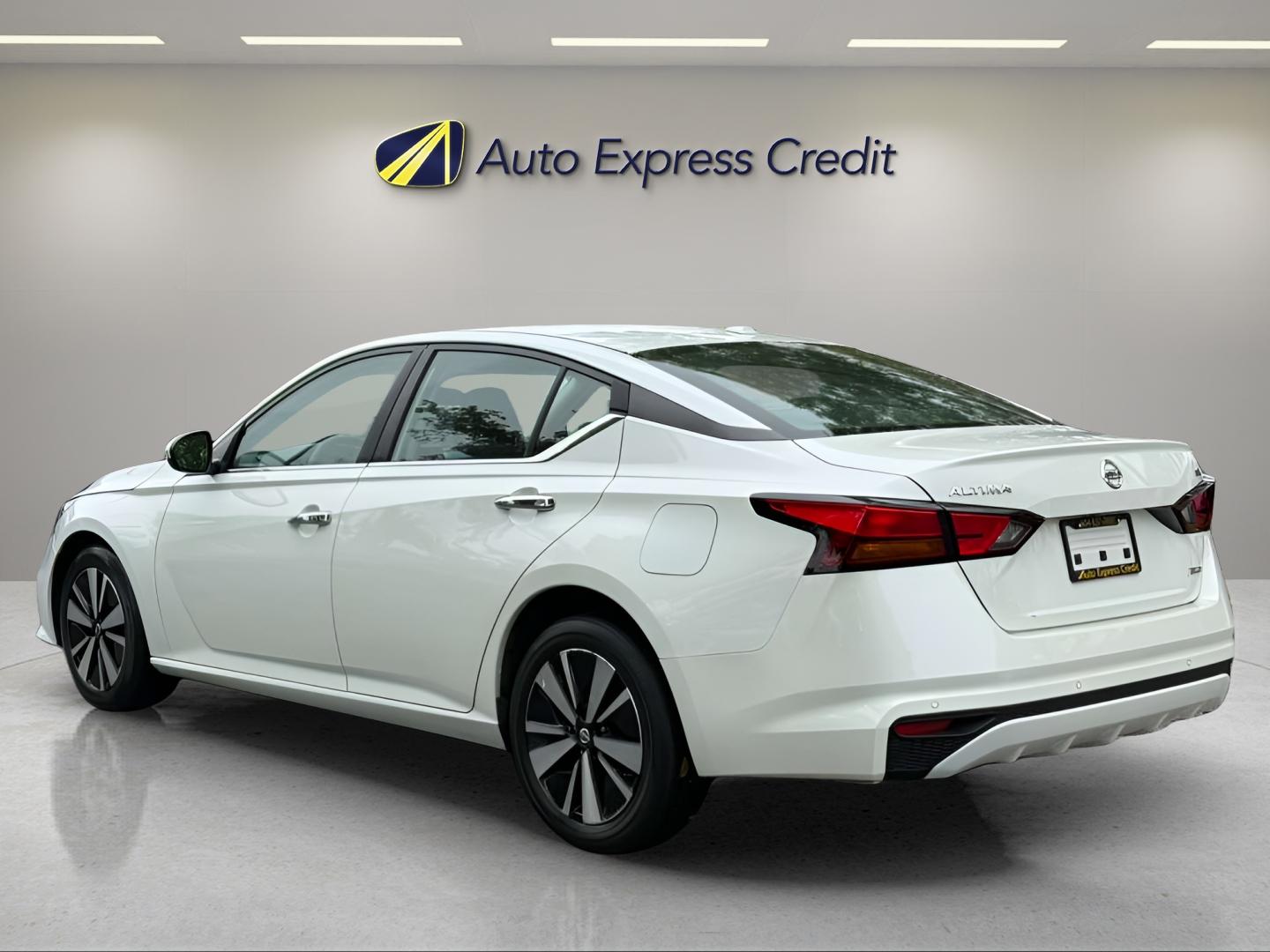 Nissan Altima Sv Intelligent Awd - Thumbnail 7