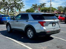 Ford Explorer - Thumbnail 5