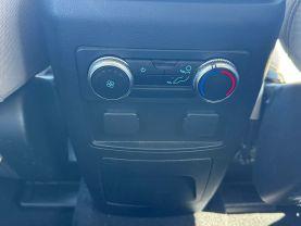 Ford Explorer - Thumbnail 13