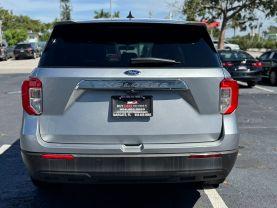 Ford Explorer - Thumbnail 6