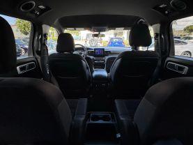 Ford Explorer - Thumbnail 13