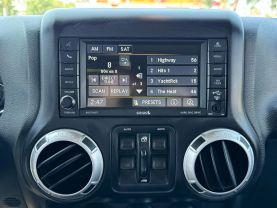 Jeep Wrangler - Thumbnail 16