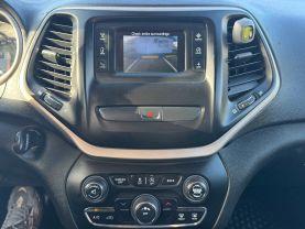 Jeep Cherokee - Thumbnail 18