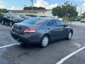 Toyota Camry - Thumbnail 7