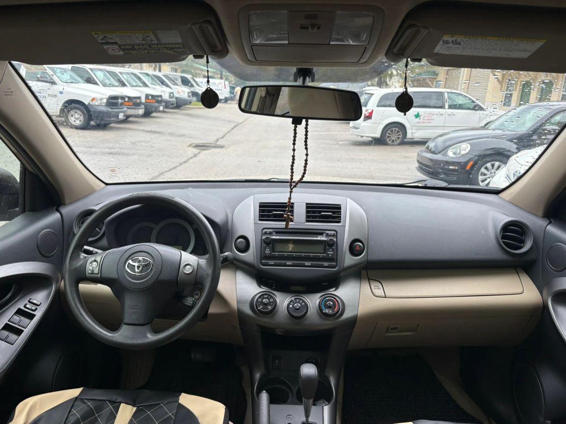 Toyota Rav4 - Thumbnail 9