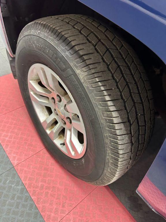 Chevrolet Silverado 1500 Crew Cab - Thumbnail 4