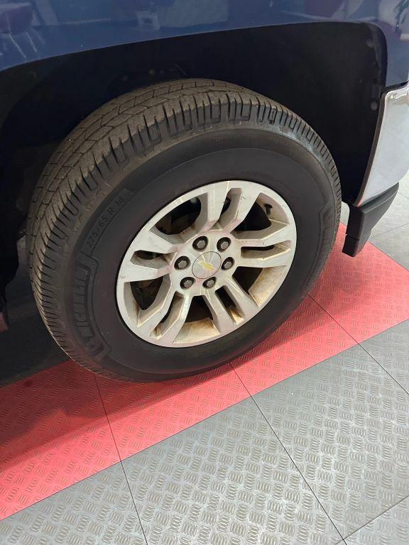 Chevrolet Silverado 1500 Crew Cab - Thumbnail 2