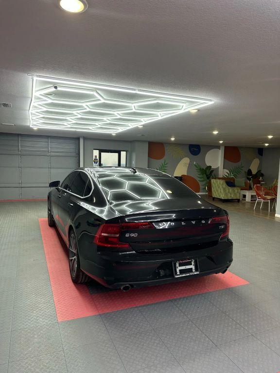 Volvo S90 - Thumbnail 10