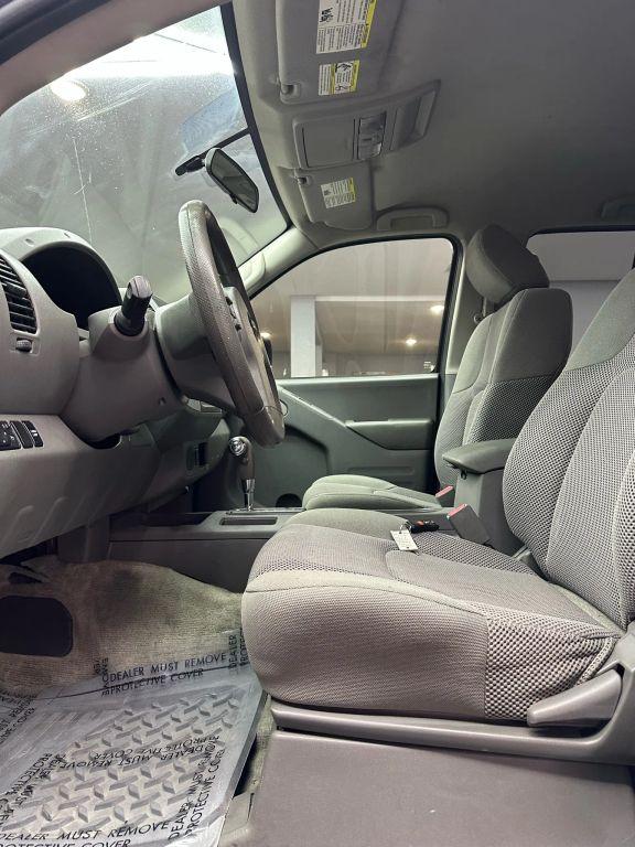 Nissan Frontier Crew Cab - Thumbnail 16