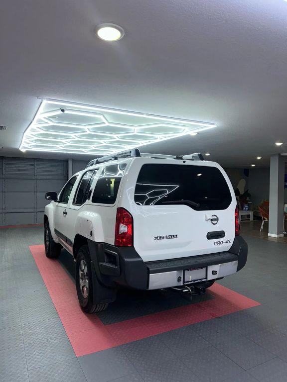 Nissan Xterra - Thumbnail 10