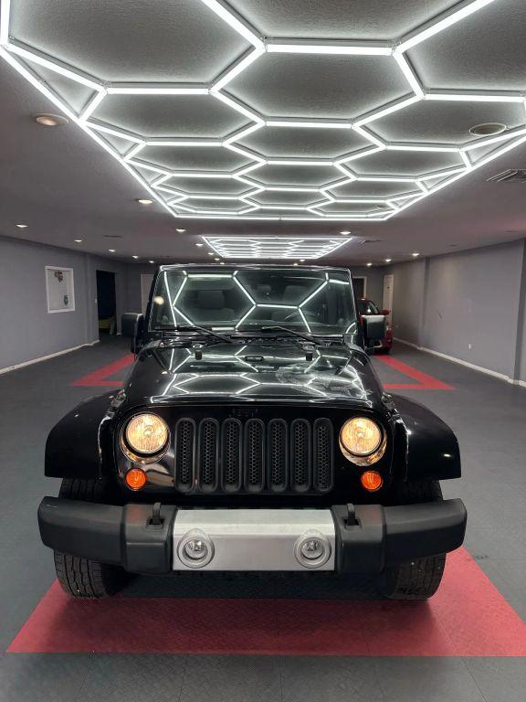 Jeep Wrangler - Thumbnail 9