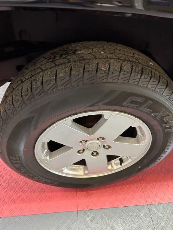 Jeep Wrangler - Thumbnail 5