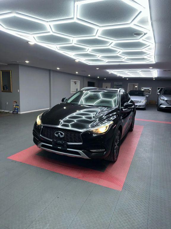 Infiniti Qx30 - Thumbnail 8