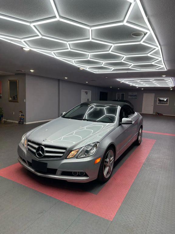 Mercedes-Benz E-Class - Thumbnail 15