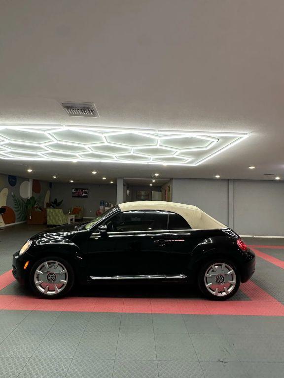 Volkswagen Beetle - Thumbnail 9