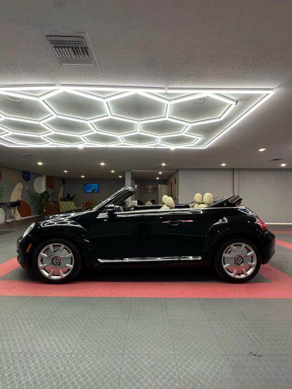 Volkswagen Beetle - Thumbnail 19