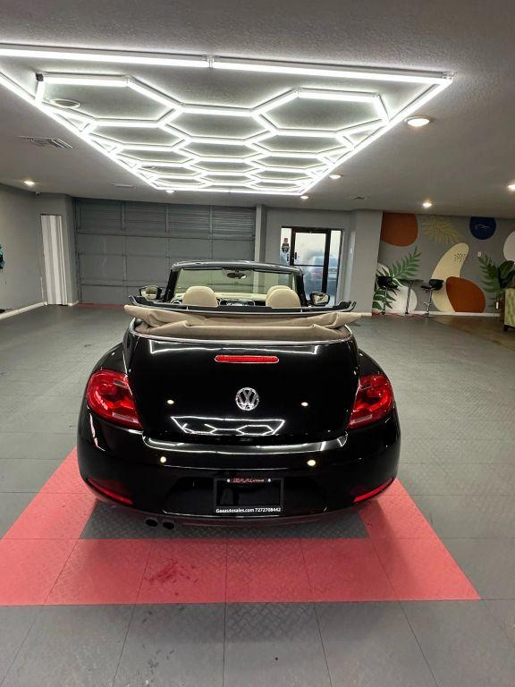 Volkswagen Beetle - Thumbnail 17