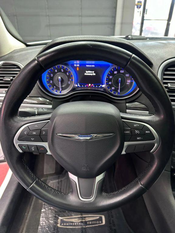 Chrysler 300 - Thumbnail 20