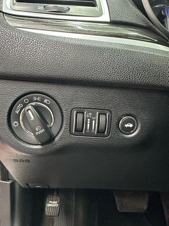 Chrysler 300 - Thumbnail 18