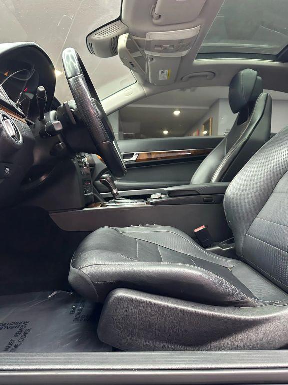 Mercedes-Benz E-Class - Thumbnail 19