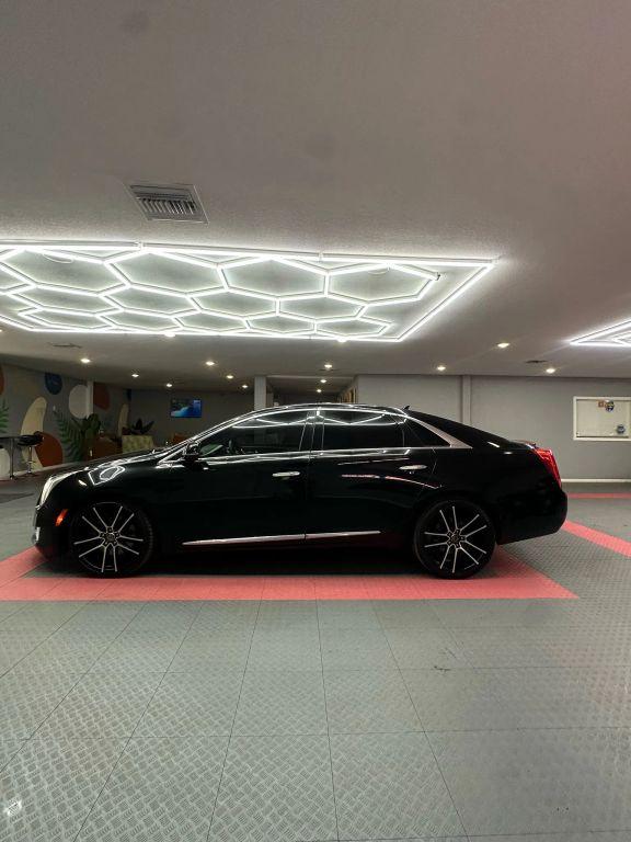 Cadillac Xts - Thumbnail 9