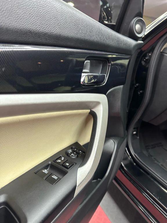 Honda Accord - Thumbnail 16