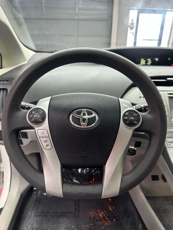 Toyota Prius - Thumbnail 19