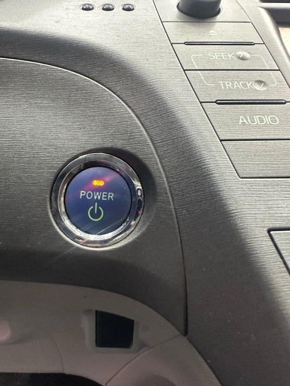 Toyota Prius - Thumbnail 20