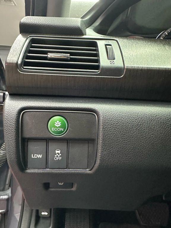 Honda Accord - Thumbnail 18