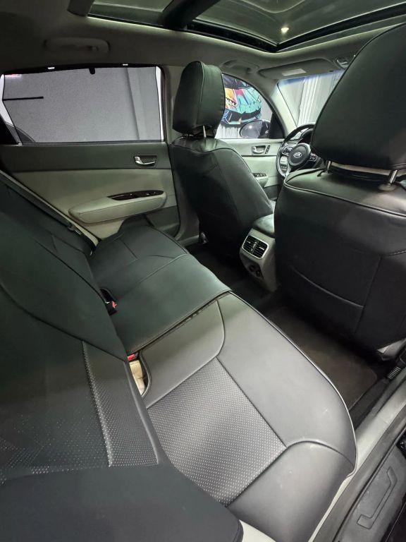 Kia Optima - Thumbnail 2