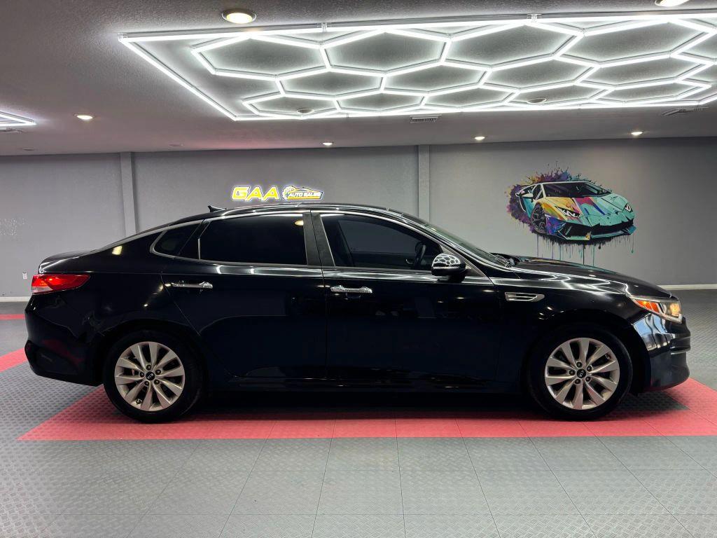 Kia Optima - Thumbnail 14