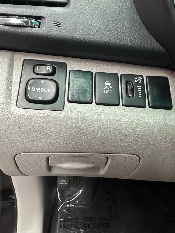 Toyota Highlander - Thumbnail 17