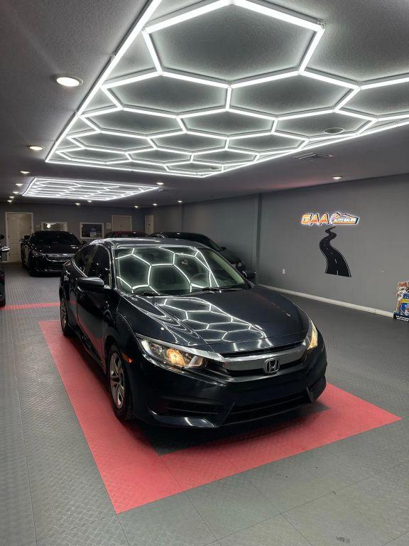 Honda Civic - Thumbnail 7