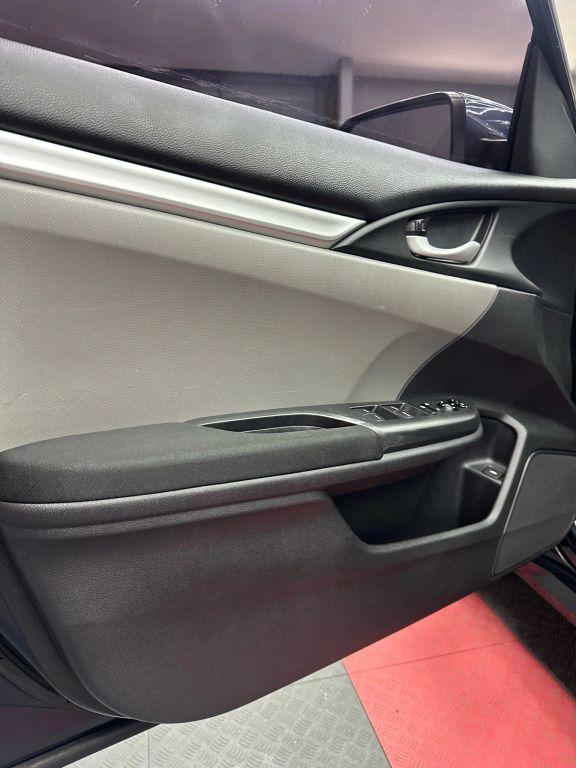 Honda Civic - Thumbnail 15