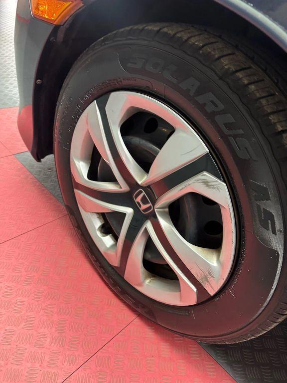 Honda Civic - Thumbnail 4