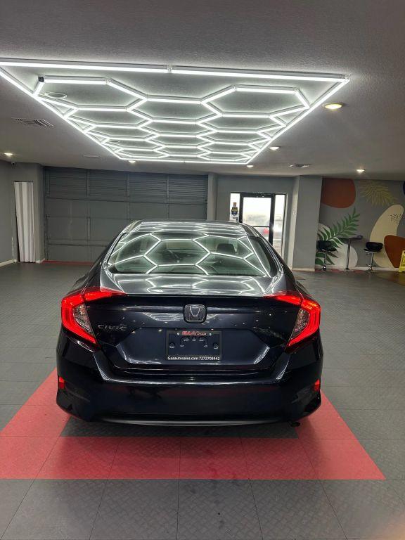 Honda Civic - Thumbnail 11